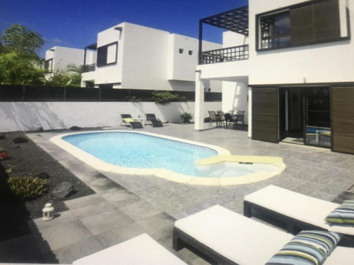 Modern Villa With Sea Views Costa Teguise Buitenkant foto