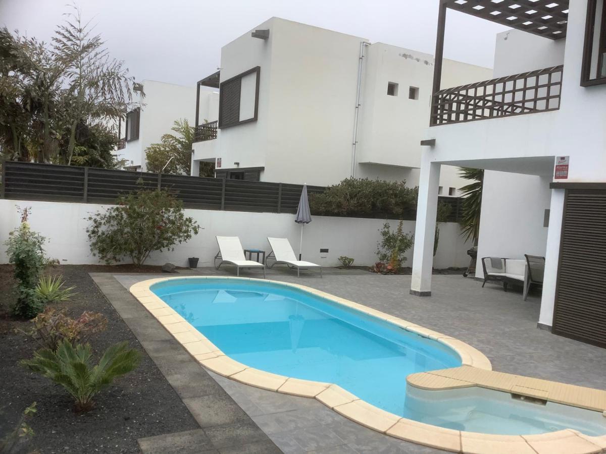 Modern Villa With Sea Views Costa Teguise Buitenkant foto